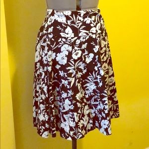 Black and white floral print skirt
